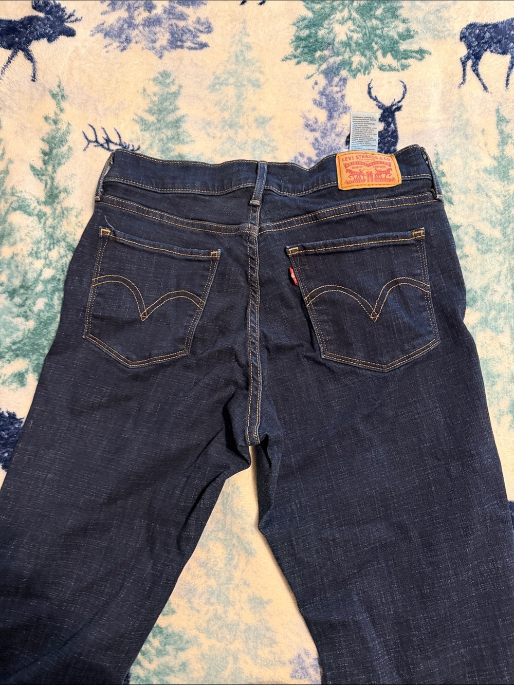 Levi's Women's Indigo Boot-Cut Jeans - Picture 3 of 3